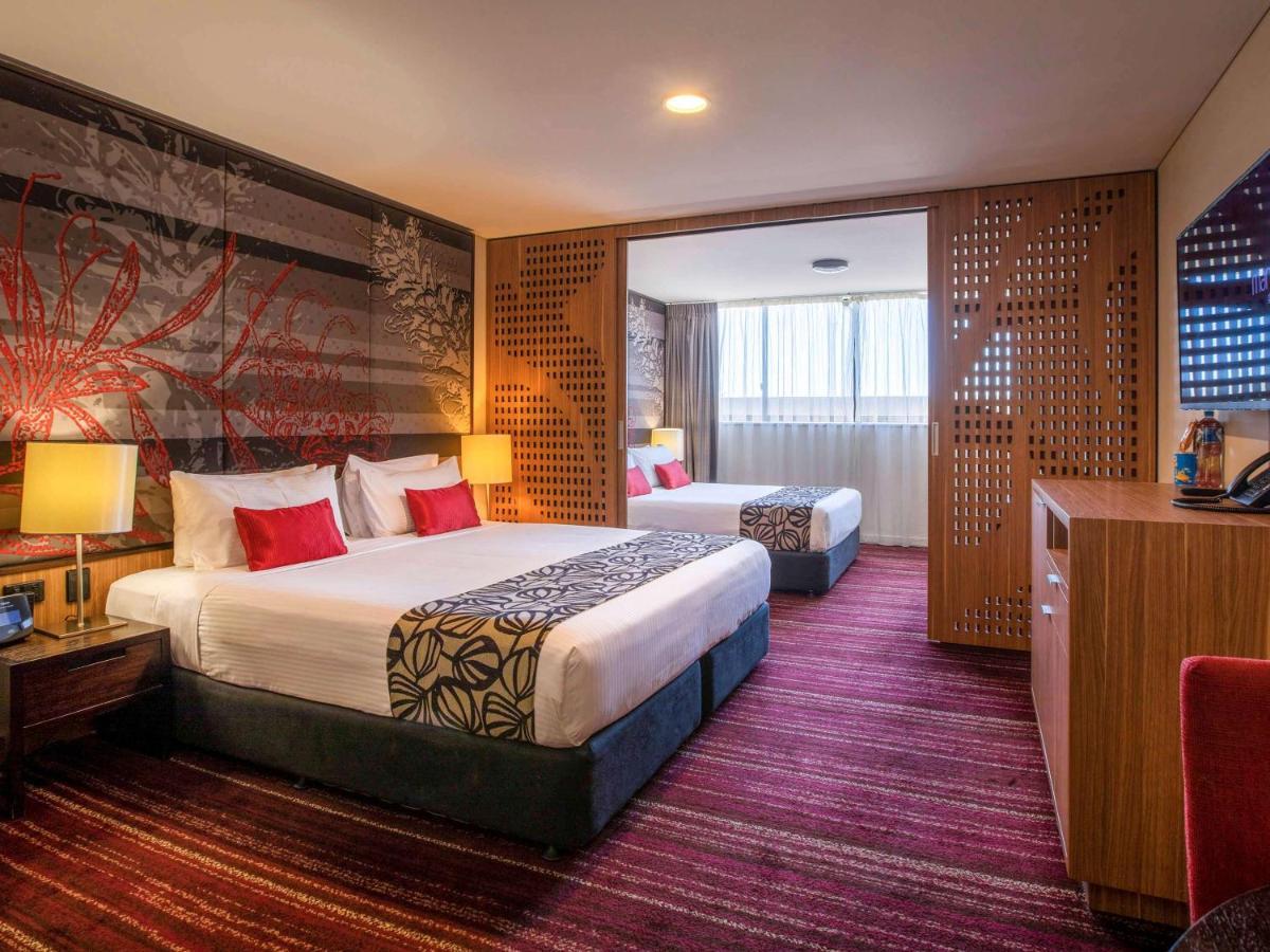 Mantra Gladstone Aparthotel Buitenkant foto