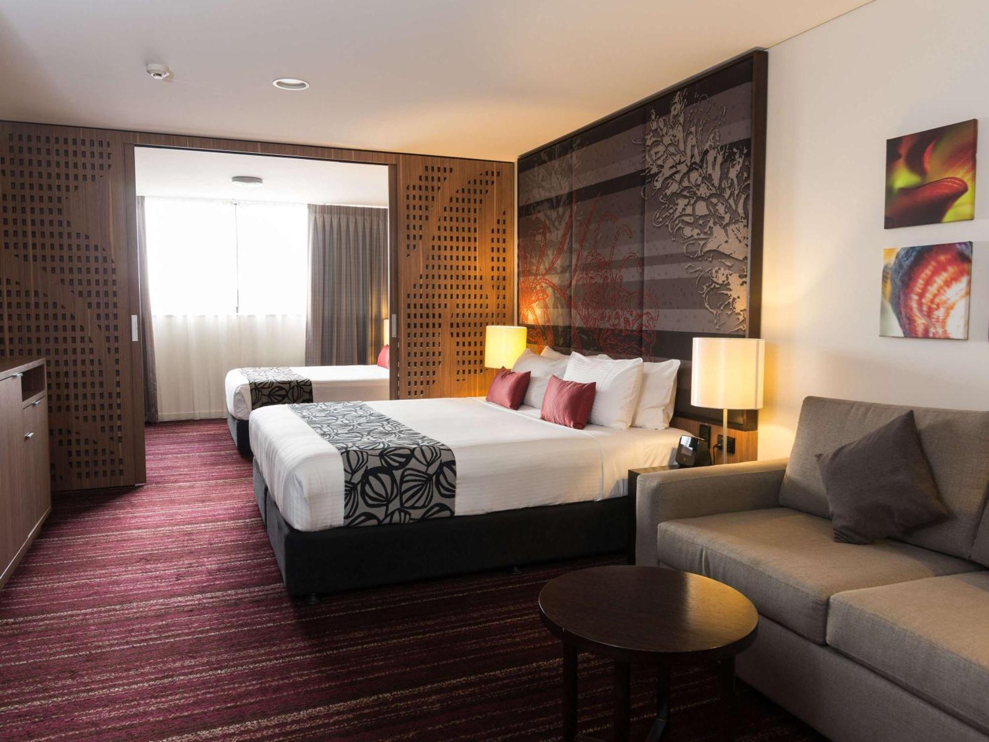 Mantra Gladstone Aparthotel Buitenkant foto