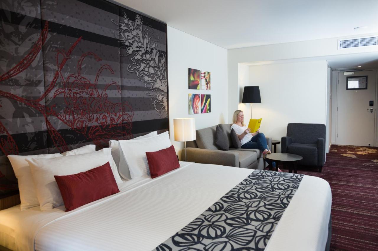 Mantra Gladstone Aparthotel Buitenkant foto