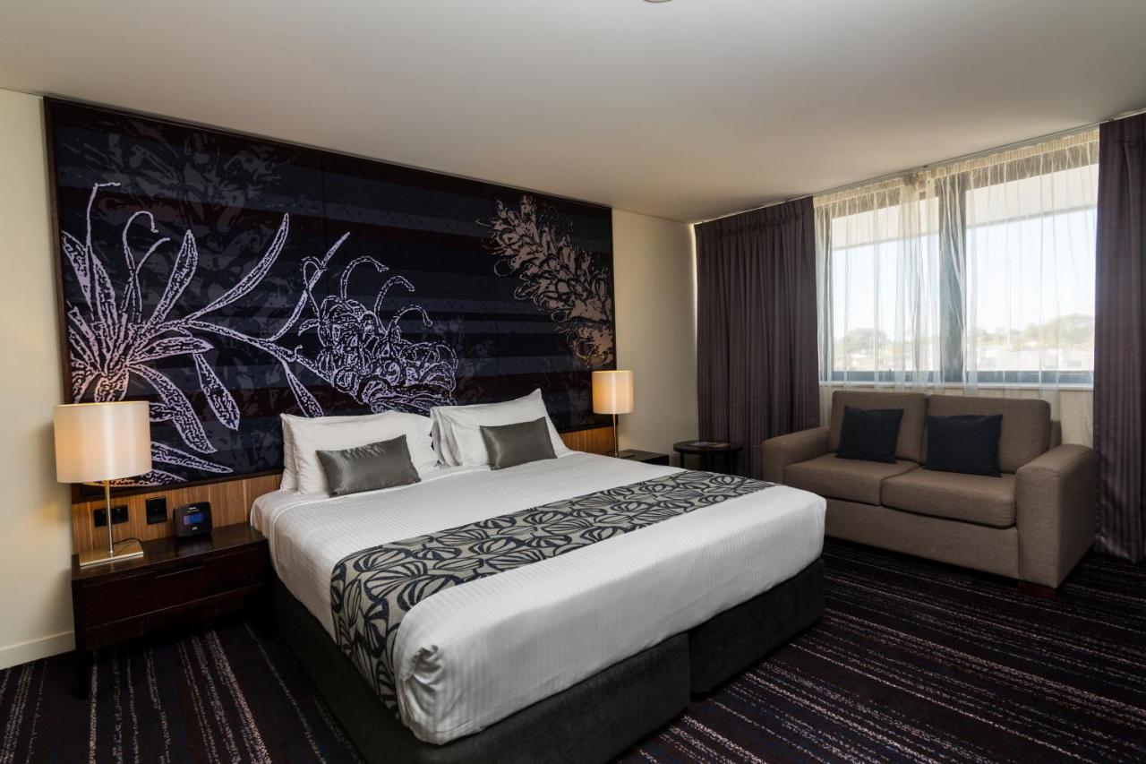 Mantra Gladstone Aparthotel Buitenkant foto