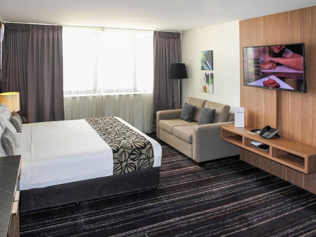 Mantra Gladstone Aparthotel Buitenkant foto